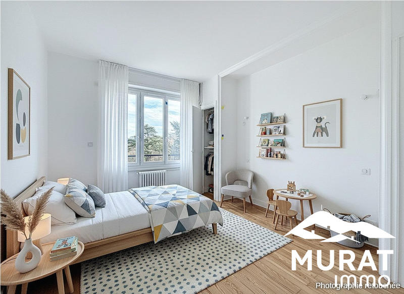 Appartement - 121 m² - 5 pièces