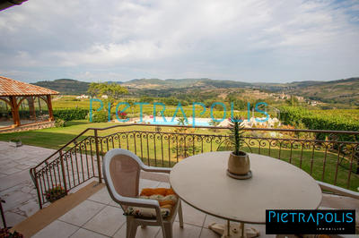 Maison ancienne - 400 m² - 16 pièces