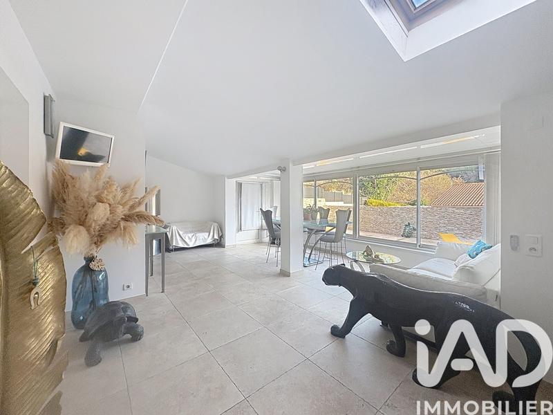 Maison - 136 m² - 6 pièces