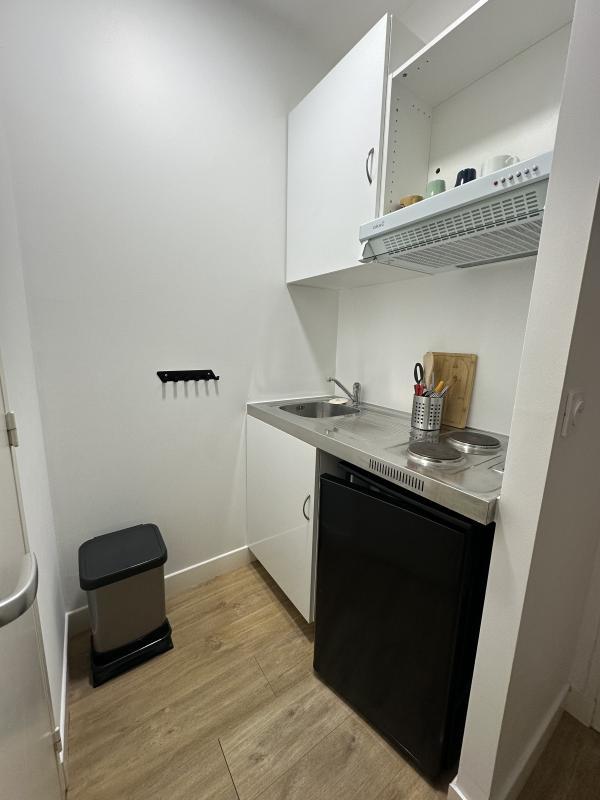 Studio - 14 m² - 1 pièce