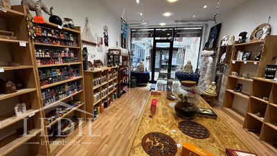 Local commercial - 120 m² - 4 pièces