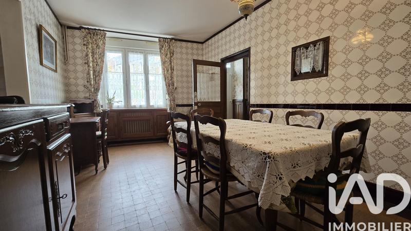 Maison - 200 m² - 8 pièces