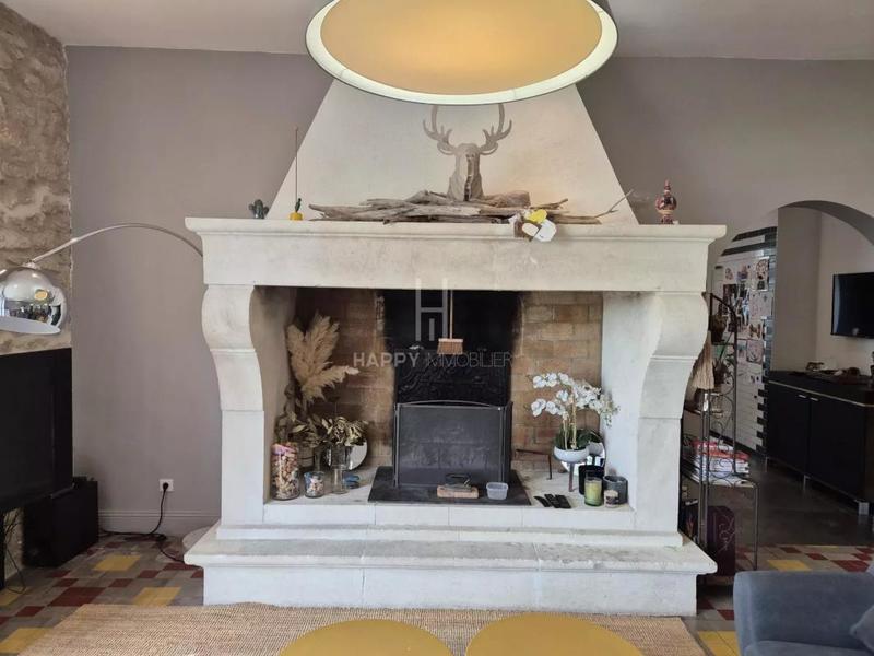 Mas - 220 m² - 6 pièces