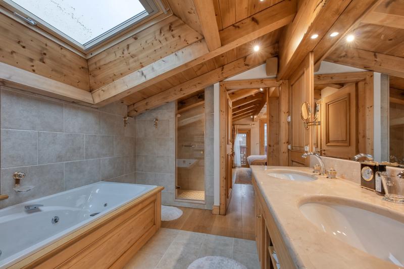 Châlet - 417 m² - 15 pièces