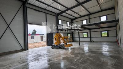 Local commercial - 197 m² - 2 pièces