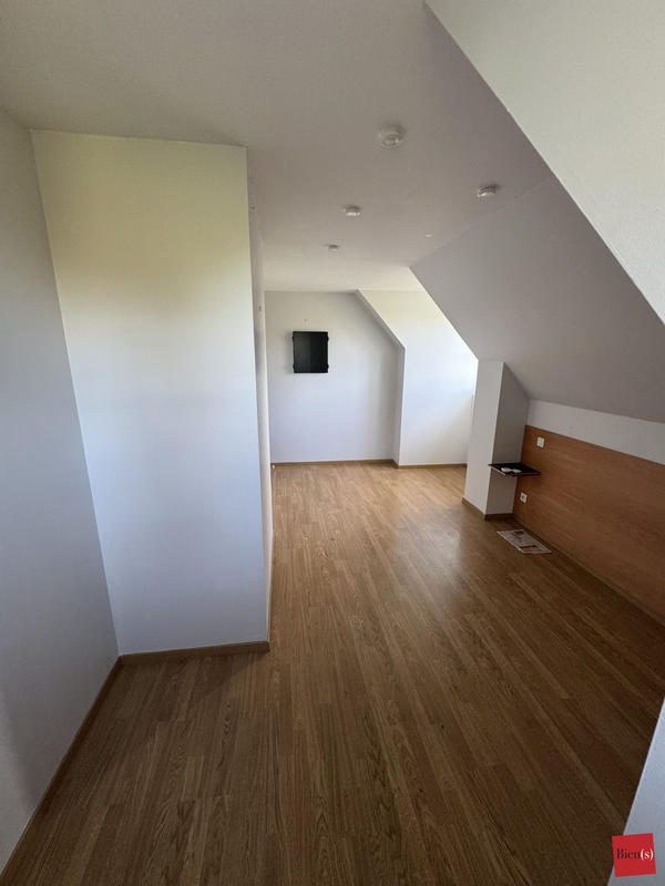 Maison contemporaine - 237 m² - 11 pièces
