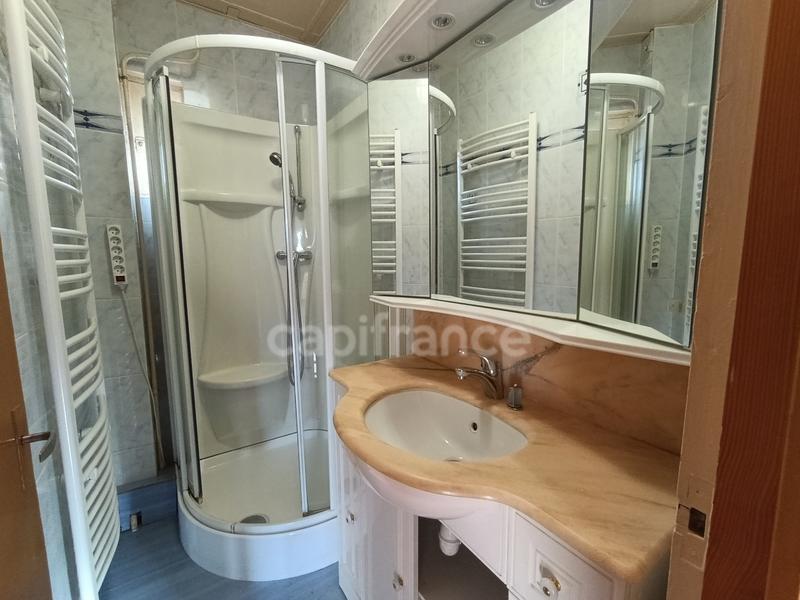 Maison de ville - 76 m² - 5 pièces