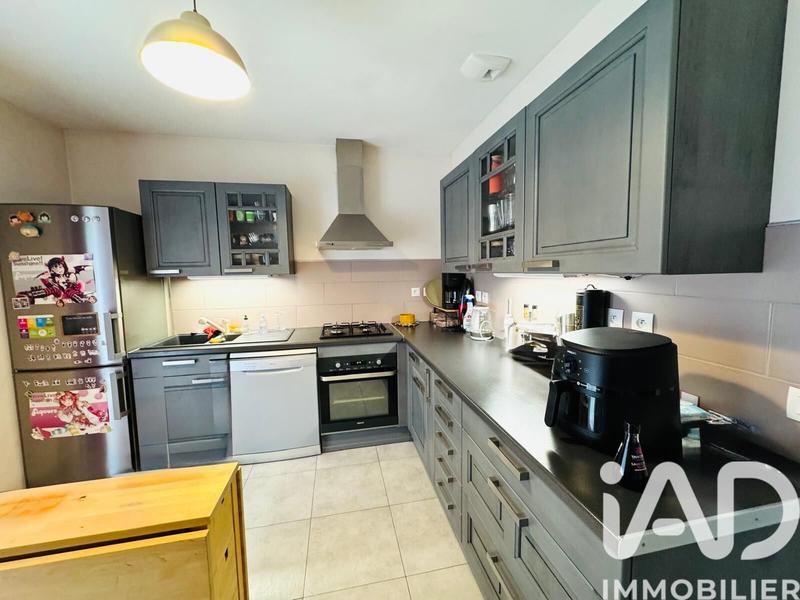 Maison - 90 m² - 5 pièces