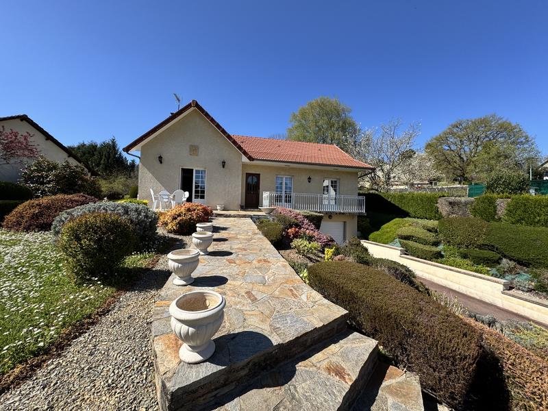 Maison - 140 m² - 5 pièces