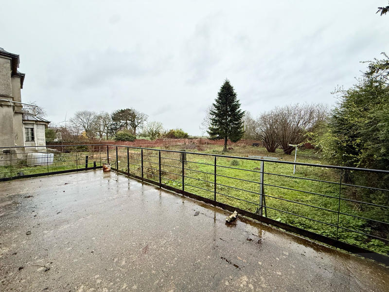 Maison - 163 m² - 6 pièces