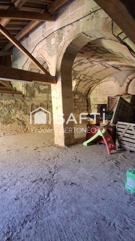 Maison - 250 m² - 7 pièces