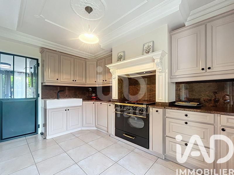 Maison - 138 m² - 6 pièces