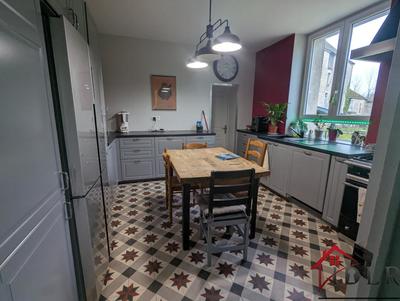 Moulin - 148 m² - 5 pièces