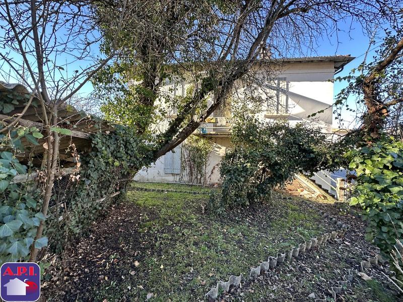 Maison de village - 89 m² - 5 pièces