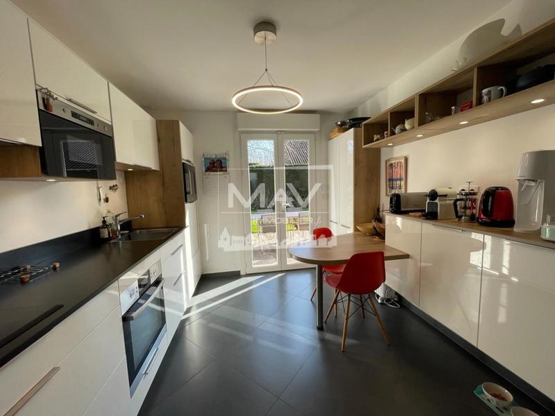 Maison - 135 m² - 7 pièces