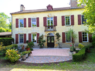 Maison bourgeoise - 219 m² - 6 pièces