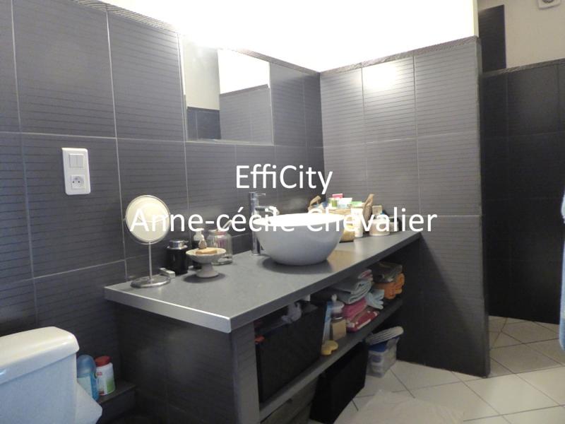 Maison - 137 m² - 6 pièces