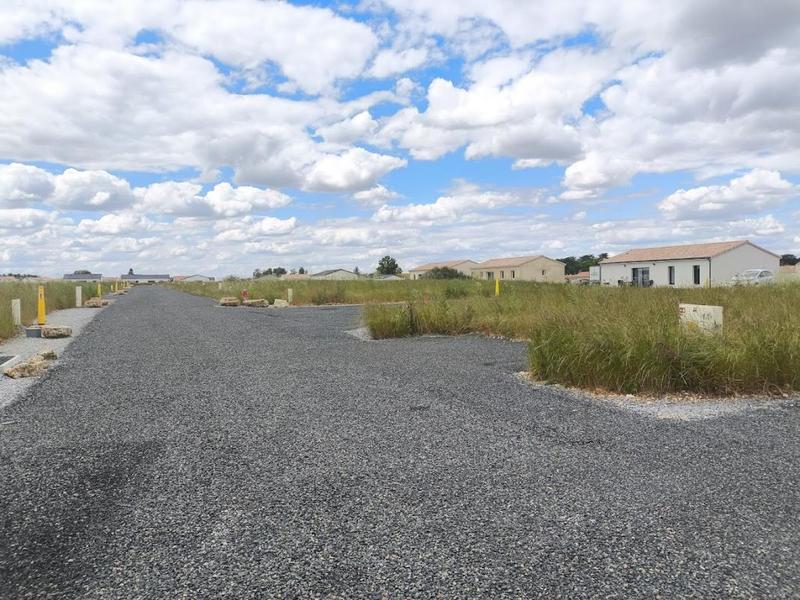 Terrain constructible - 666 m²