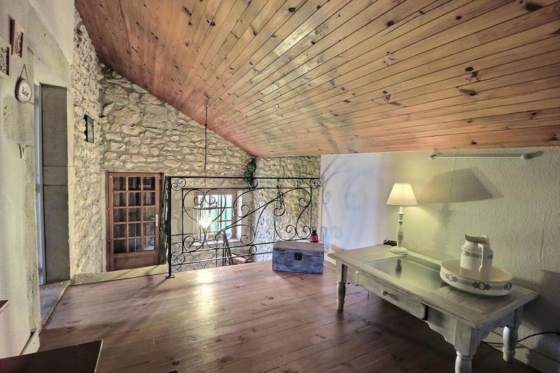 Maison - 202 m² - 10 pièces