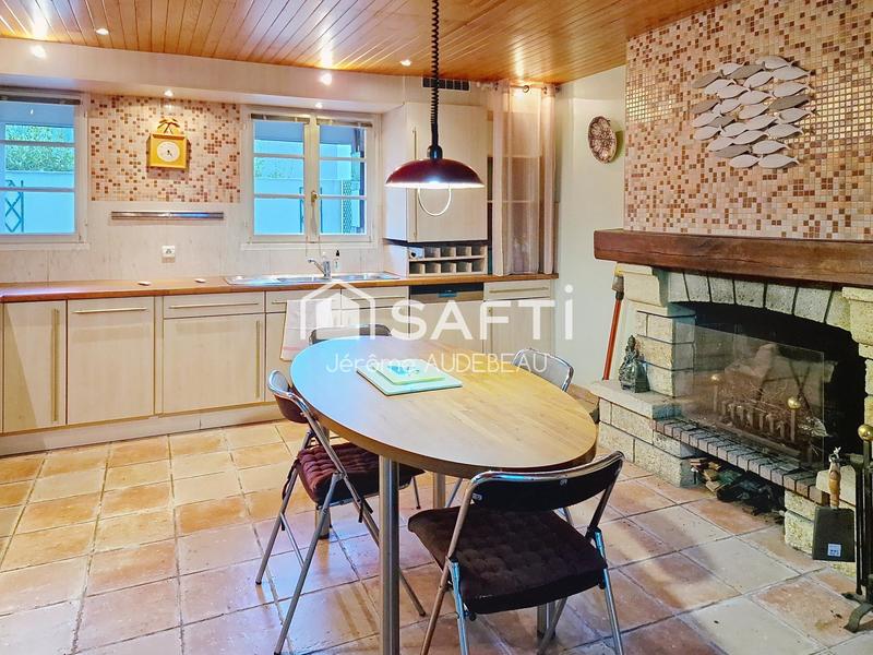 Maison - 209 m² - 6 pièces