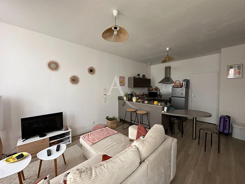 Immeuble - 19 pièces