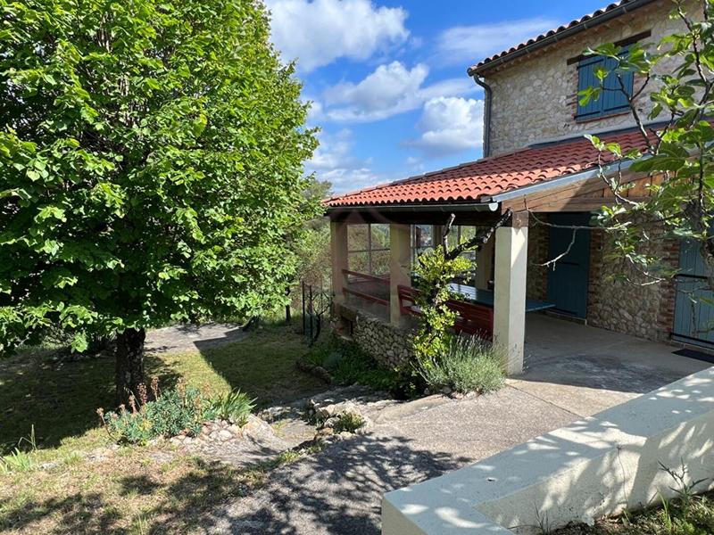 Propriété - 110 m² - 5 pièces