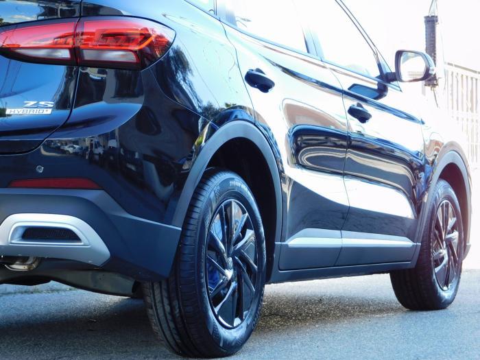 Mg Zs Motor Hybrid+ 197ch Standard