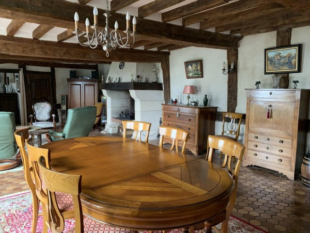 Maison - 185 m² - 7 pièces