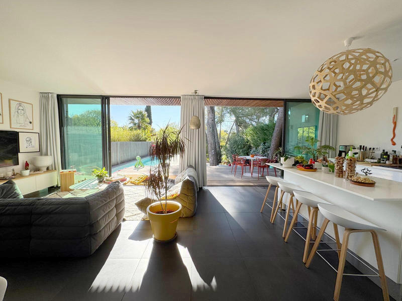 Maison - 160 m² - 4 pièces