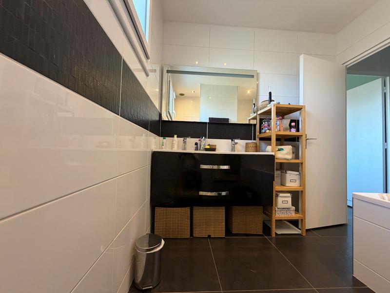 Maison - 111 m² - 4 pièces