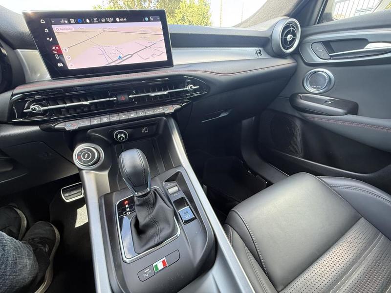 Alfa Romeo Tonale 1.5 hybrid 160 tct7 tributo italiano