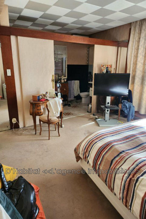 Villa - 220 m² - 6 pièces