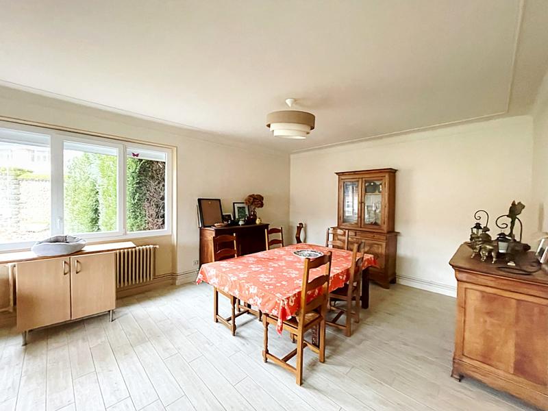 Maison - 358 m² - 12 pièces