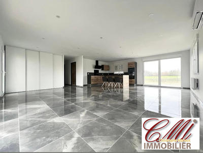 Maison - 130 m² - 5 pièces