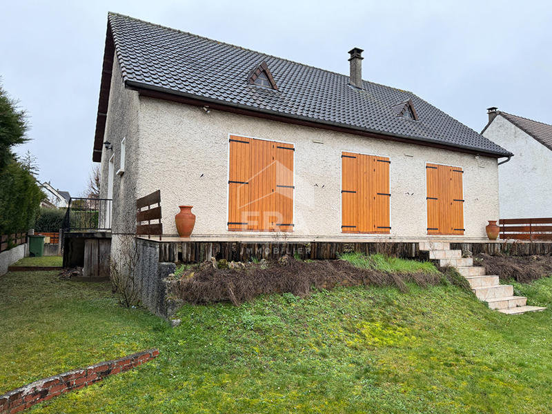 Maison - 89 m² - 5 pièces