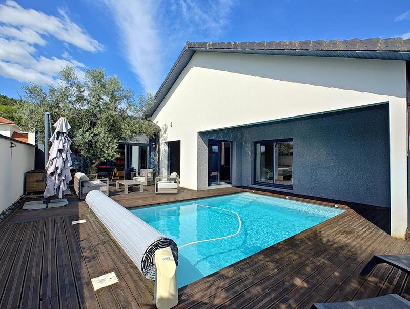 Maison - 170 m² - 6 pièces