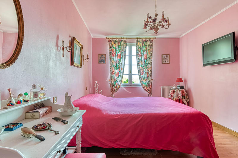 Maison - 148 m² - 8 pièces