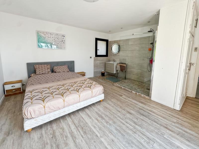 Villa - 350 m² - 9 pièces