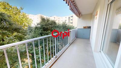 Appartement - 82 m² - 4 pièces