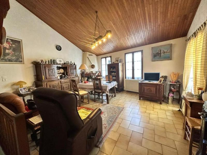 Maison - 102 m² - 4 pièces