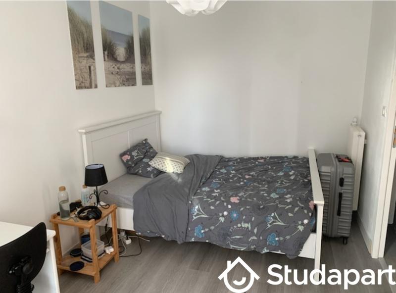 Chambre - 10 m² - 1 pièce