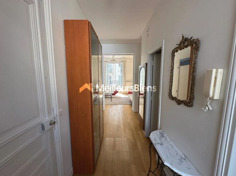 Appartement bourgeois - 56 m² - 2 pièces