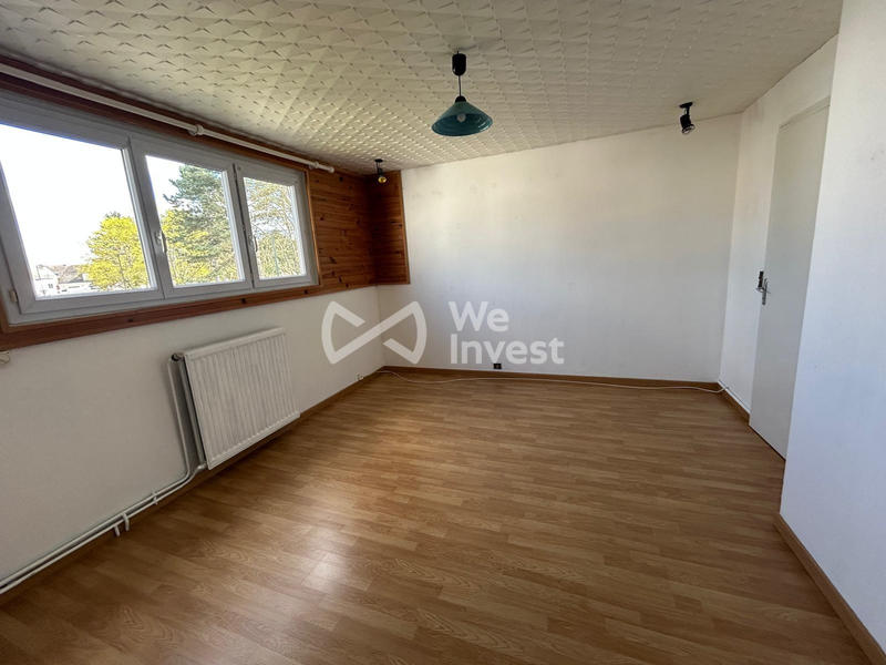 Maison traditionnelle - 140 m² - 7 pièces