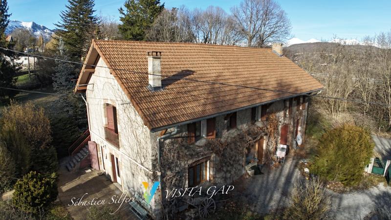 Maison - 143 m² - 12 pièces