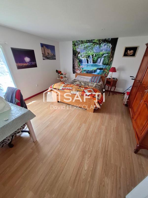 Maison - 417 m² - 14 pièces