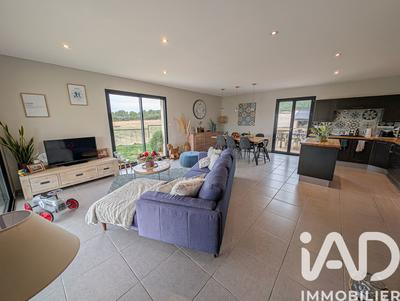 Maison - 97 m² - 4 pièces