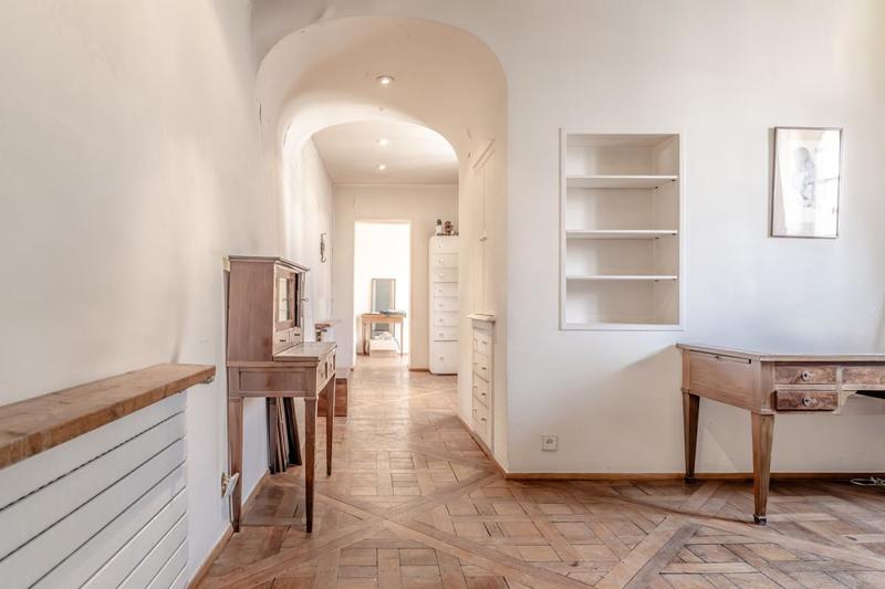 Appartement - 165 m² - 5 pièces