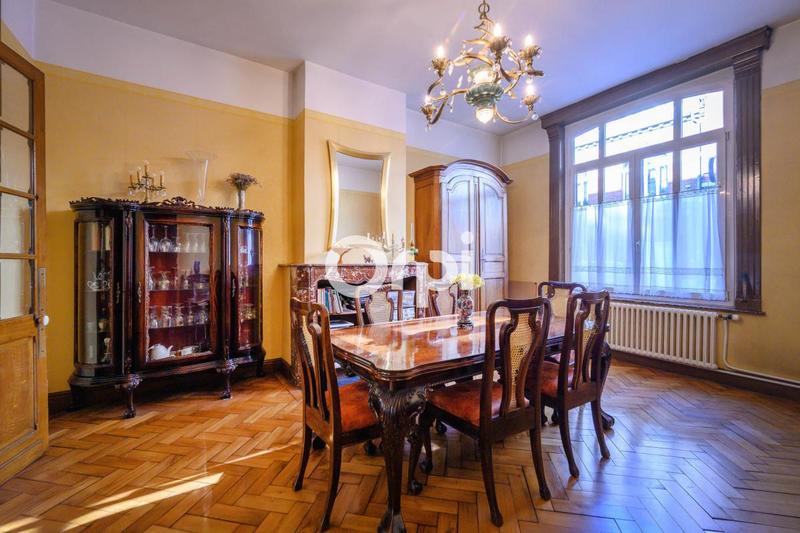 Maison bourgeoise - 320 m² - 8 pièces