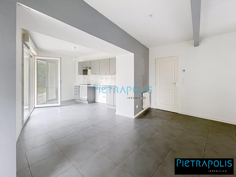 Appartement - 63 m² - 3 pièces