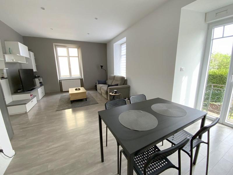 Appartement - 99 m² - 4 pièces